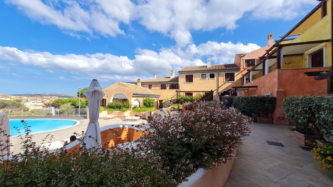 Residence Borgo Punta Villa La Maddalena  Exterior foto